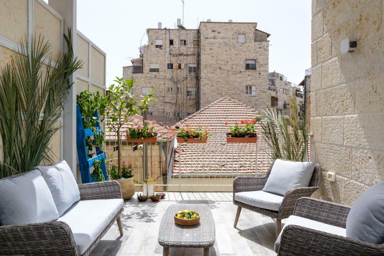 Design & Veranda Next To Mahane Yehuda Market By Feelhome Baitulmaqdis Luaran gambar